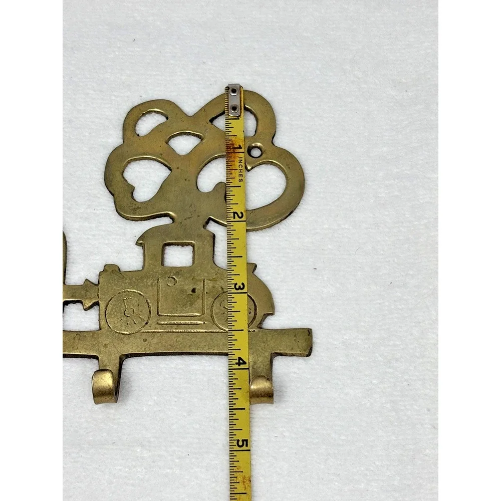 Vintage Brass HOME Family Key Holder Hanger 6 Inches Across‎